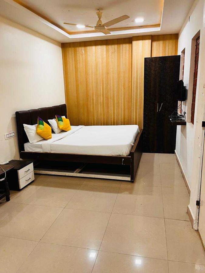Oyo Hotel Happy Homes โบปาล ภายนอก รูปภาพ
