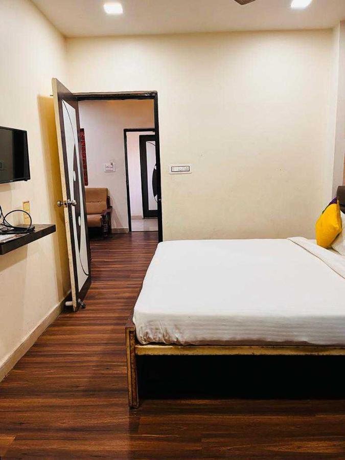 Oyo Hotel Happy Homes โบปาล ภายนอก รูปภาพ